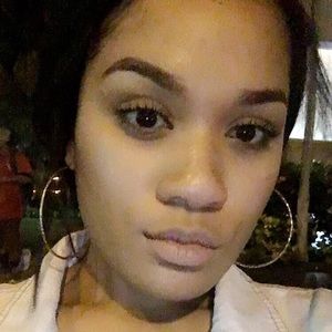 Meet your Posher, Brittley